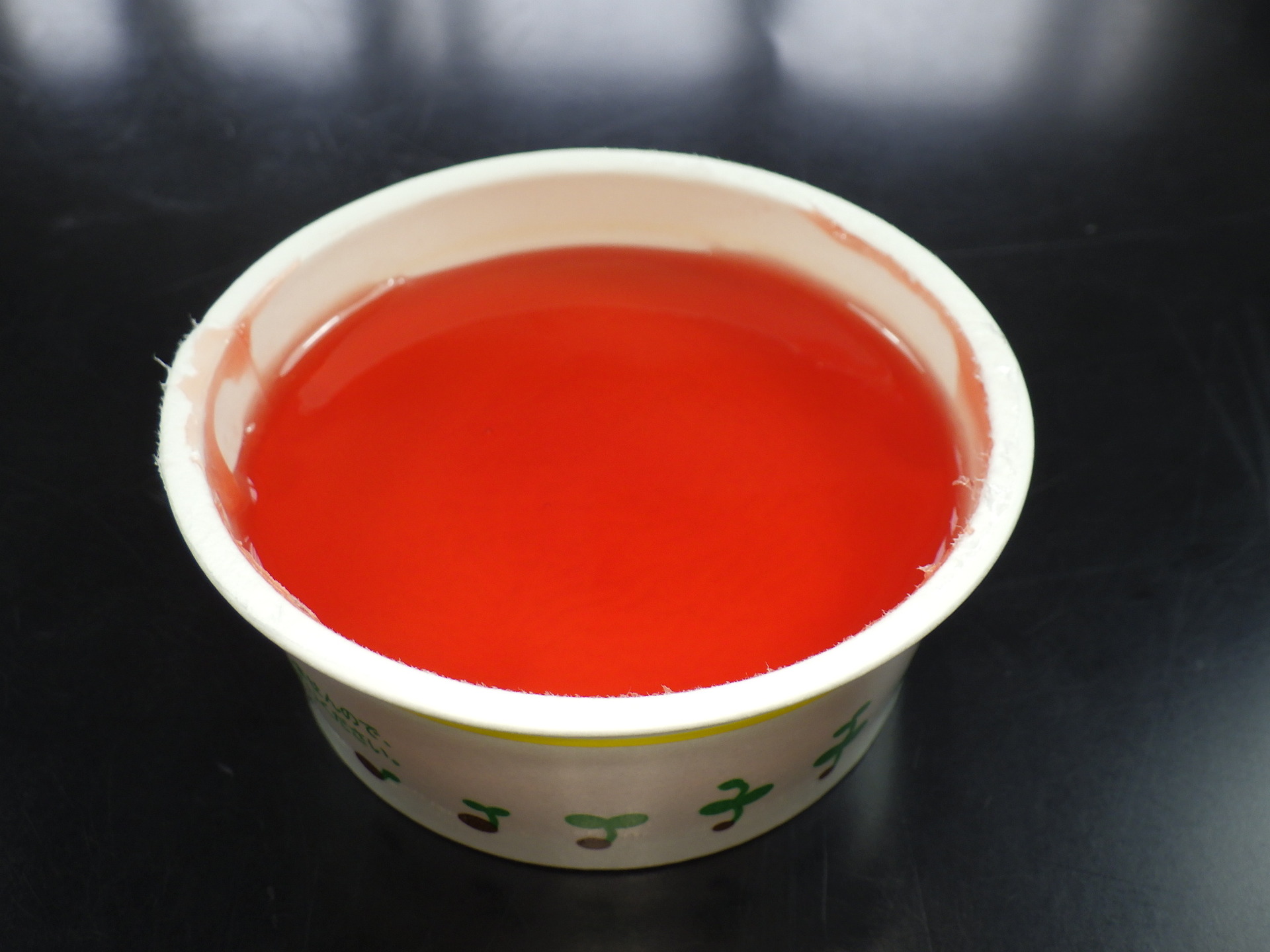 豆乳パンナコッタ（いちごソース）Ca＆Fe