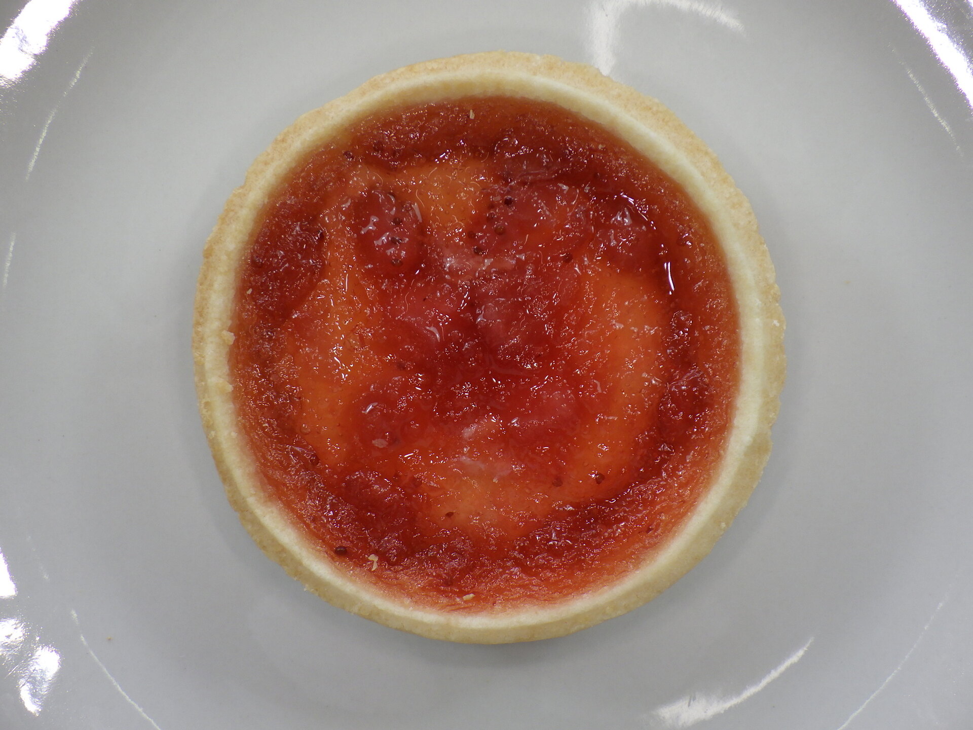 ストロベリーカスタードタルト