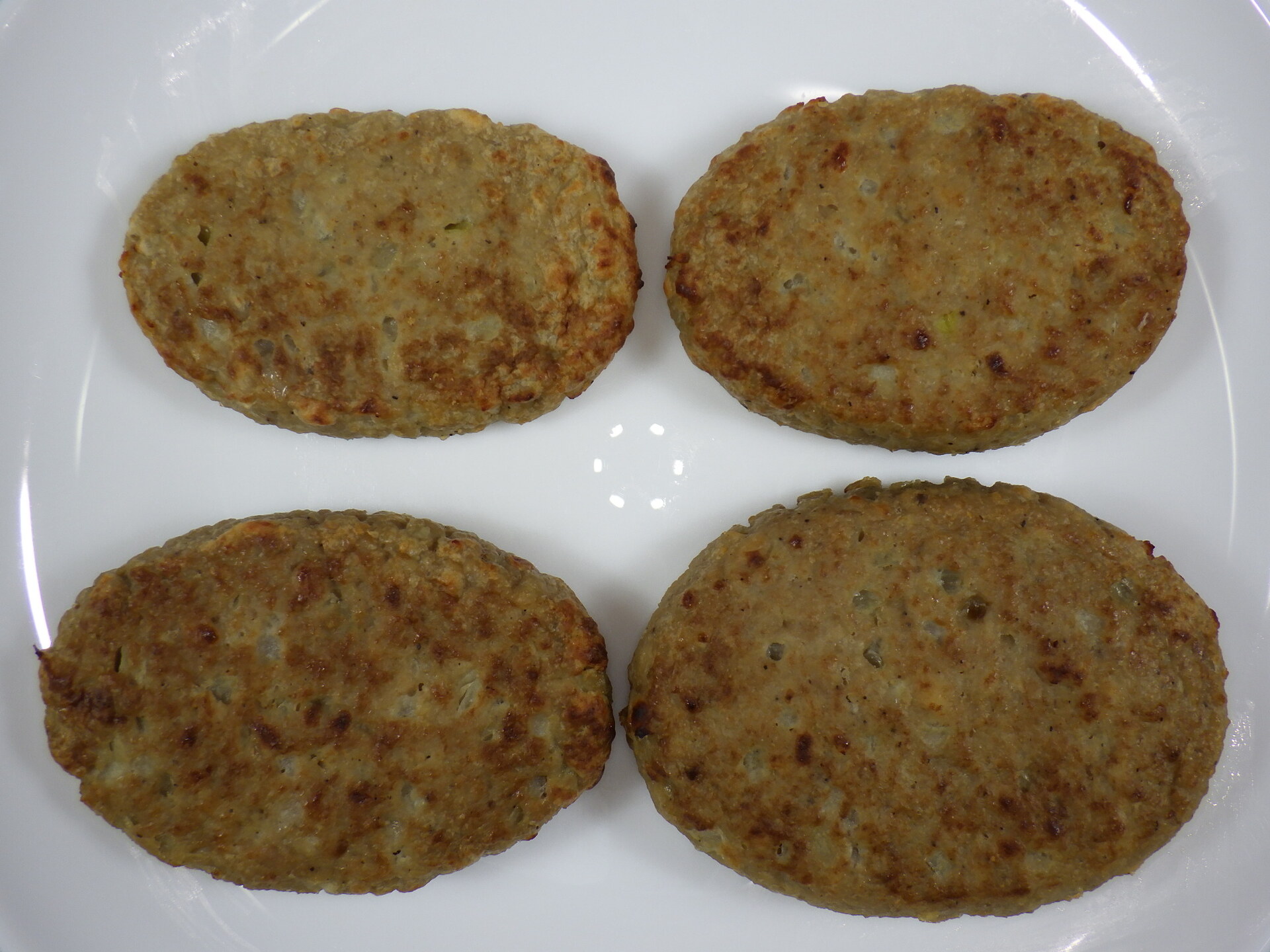 FMうす味ハンバーグ（国産鶏豚使用）