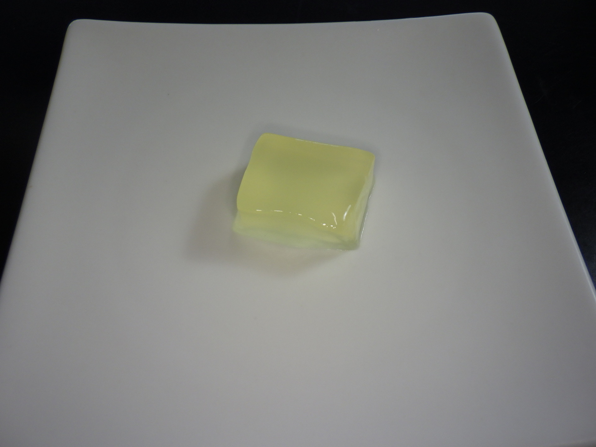 冷凍ダイスゼリー（広島県産レモン）