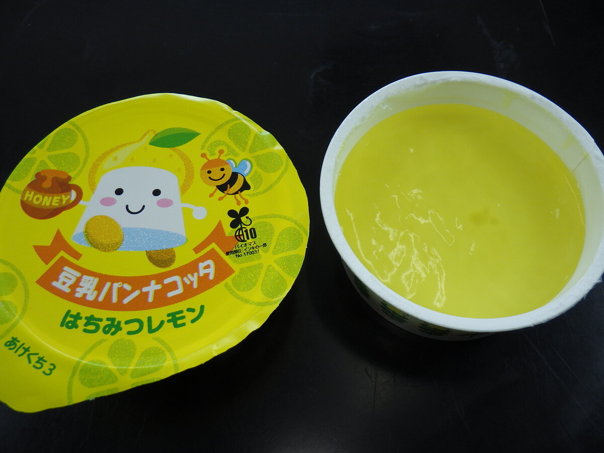 豆乳パンナコッタ（はちみつレモンソース）Ca＆Fe