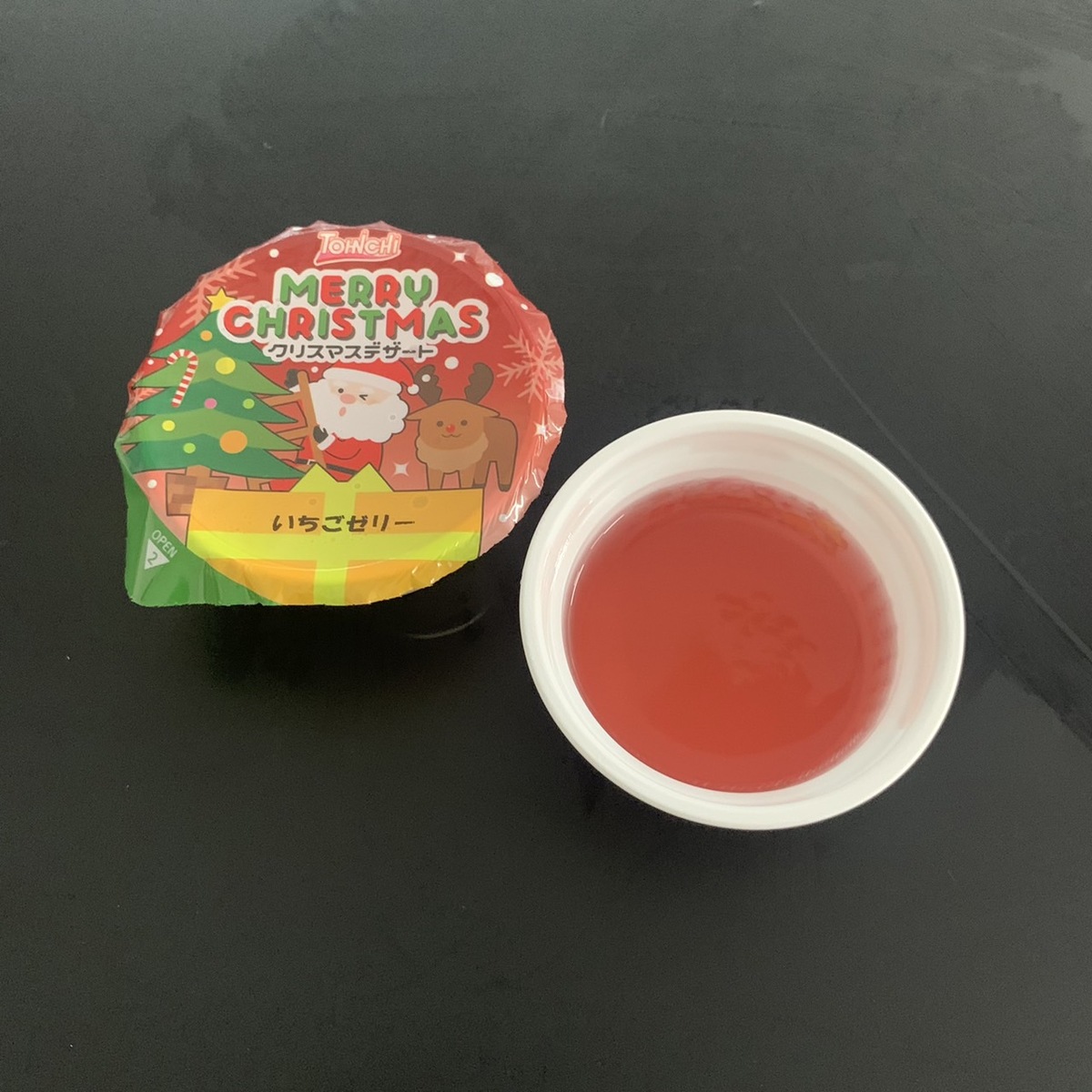 クリスマスデザート（いちごゼリー）