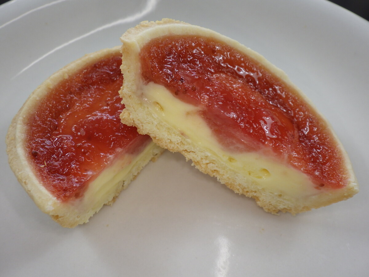 ストロベリーカスタードタルト